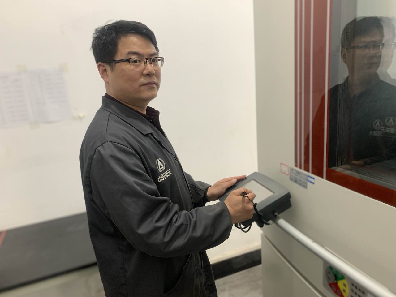 冯伟明.jpg