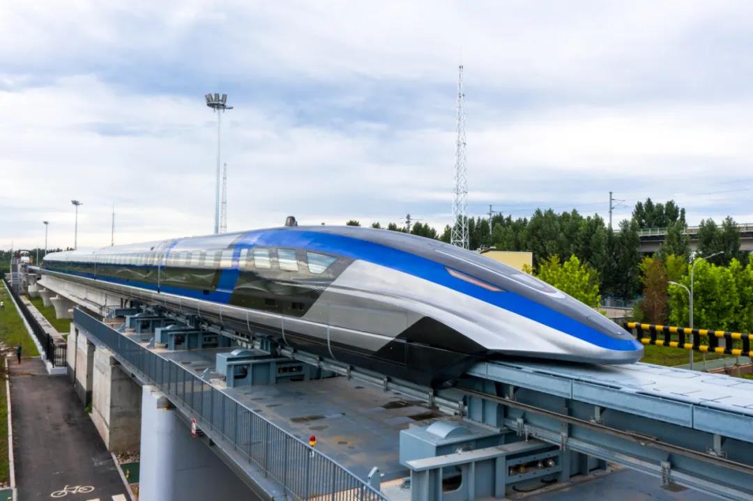 600公里磁悬浮列车.jpg