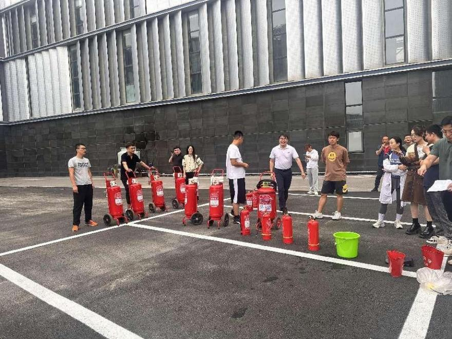 1718952402873743.png 图片3.png